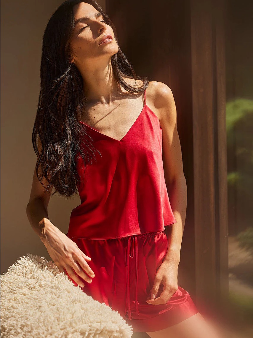Natori Glamour V-Neck Cami + Shorts Set In Brocade Red